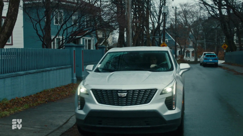 Cadillac XT4 Car in SurrealEstate S02E08 "Let Sleeping Dogs Lie" (2023) - 436138