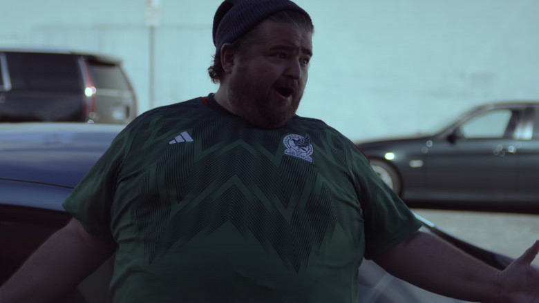 Adidas T-Shirt of Jorge Garcia as Hector in Bookie S01E02 "Making Lemonade" (2023) - 439906