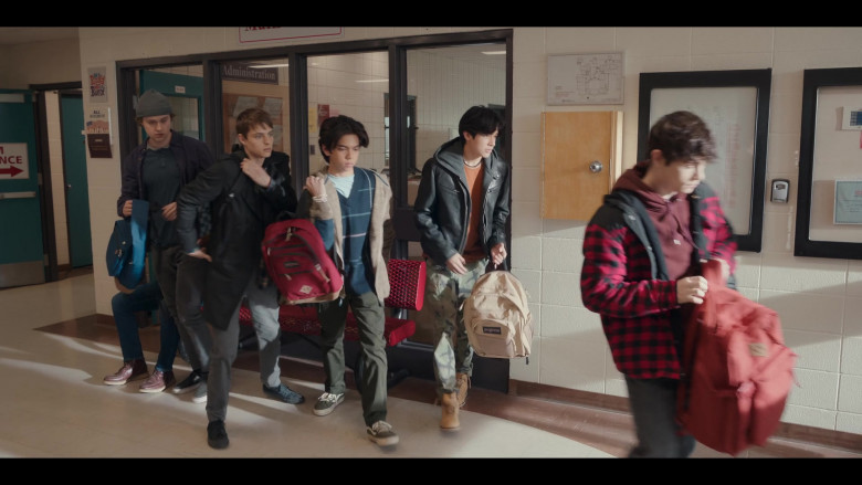 JanSport Backpacks in My Life with the Walter Boys S01E07 "Small Town Rumors" (2023) - 444553