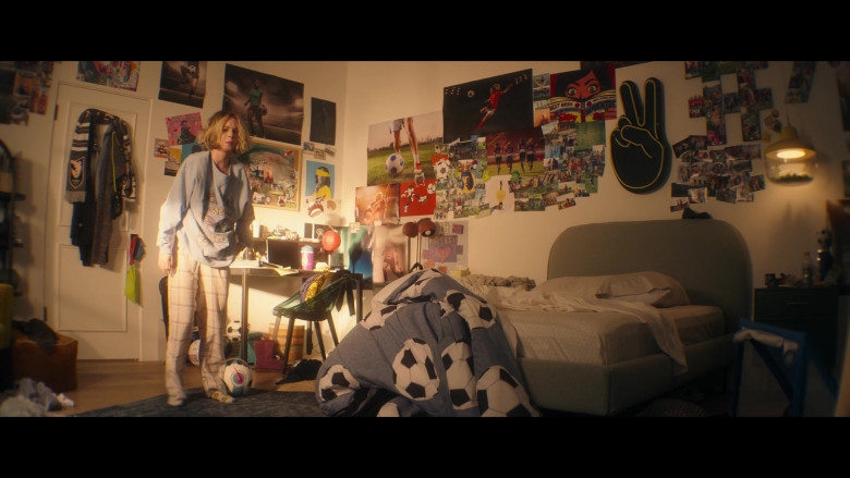 Nike Soccer Ball in Family Switch (2023) - 438556