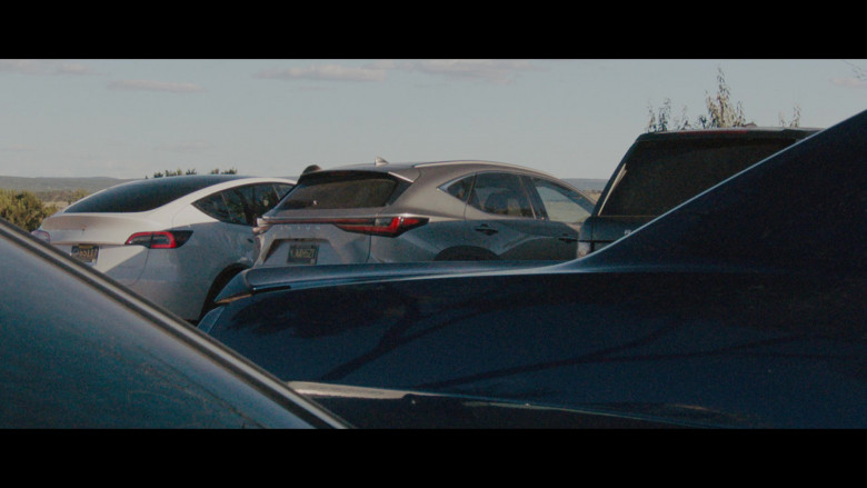 Lexus NX Car in The Curse S01E08 "Down and Dirty" (2023) - 451205