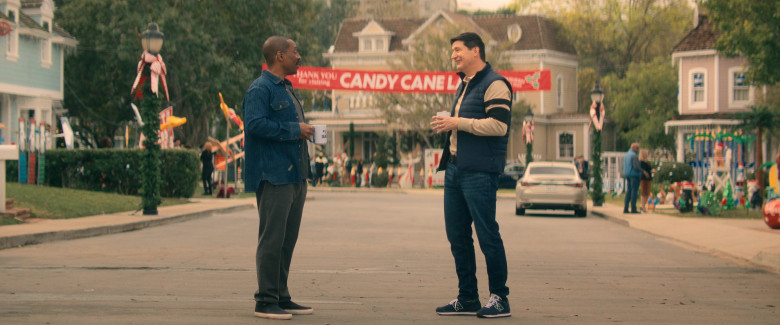 New Balance Sneakers of Ken Marino as Bruce in Candy Cane Lane (2023) - 438207