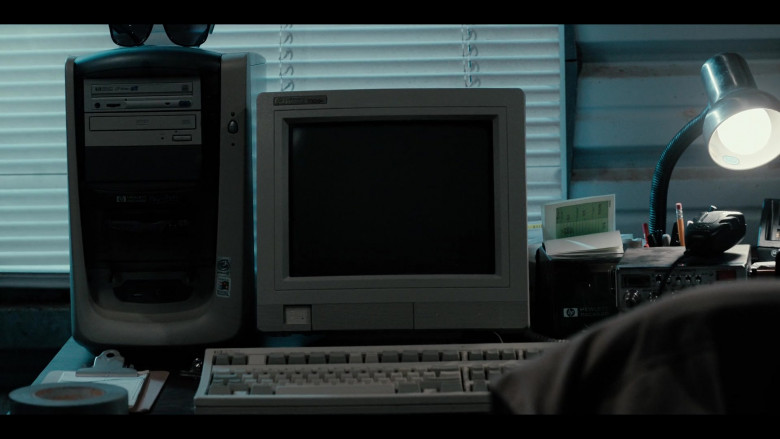 HP PC, Monitor and Printer in Obliterated S01E05 "Shots! Shots! Shots!" (2023) - 439305