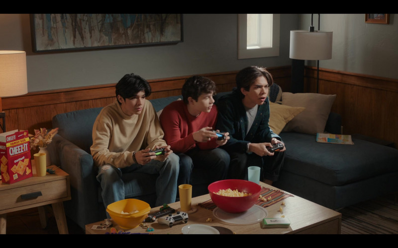 Cheez-It Original Crackers and Sony PlayStation Controllers in My Life with the Walter Boys S01E07 "Small Town Rumors" (2023)