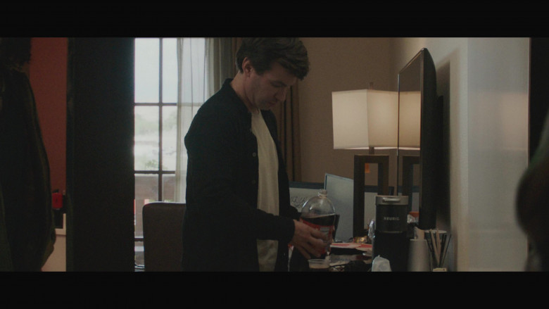 Keurig Coffee Maker in The Curse S01E04 "Under The Big Tree" (2023) - 440753