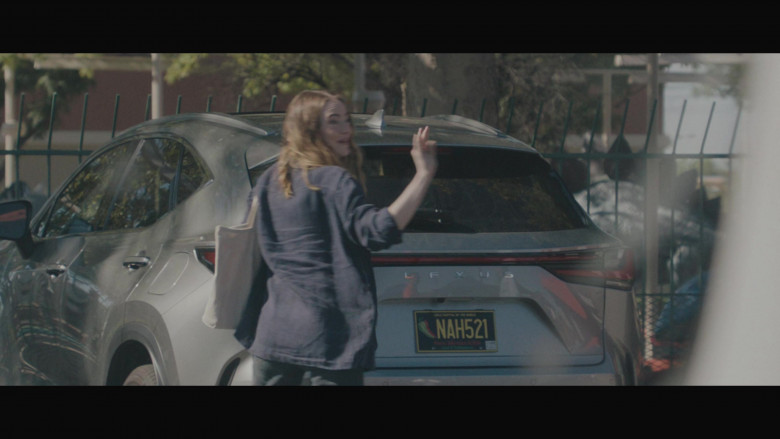 Lexus NX Car of Emma Stone as Whitney Siegel in The Curse S01E07 "Self-Exclusion" (2023) - 450456