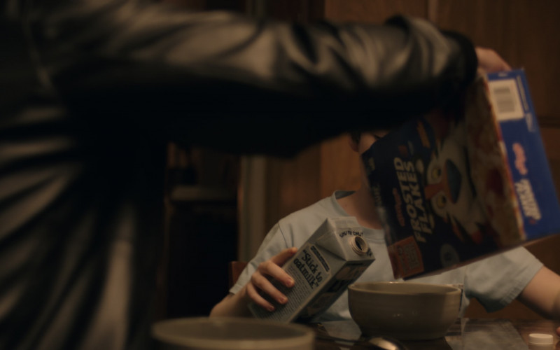 Kellogg's Frosted Flakes and Oatly in Bookie S01E02 "Making Lemonade" (2023)