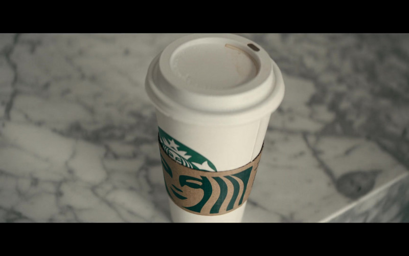 Starbucks Coffee Enjoyed by Julia Roberts as Amanda Sandford in Leave the World Behind (2023)