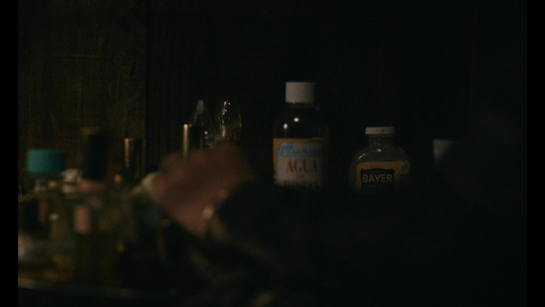 Bayer Aspirin in Griselda S01E01 "Lady Comes to Town" (2024) - 459719