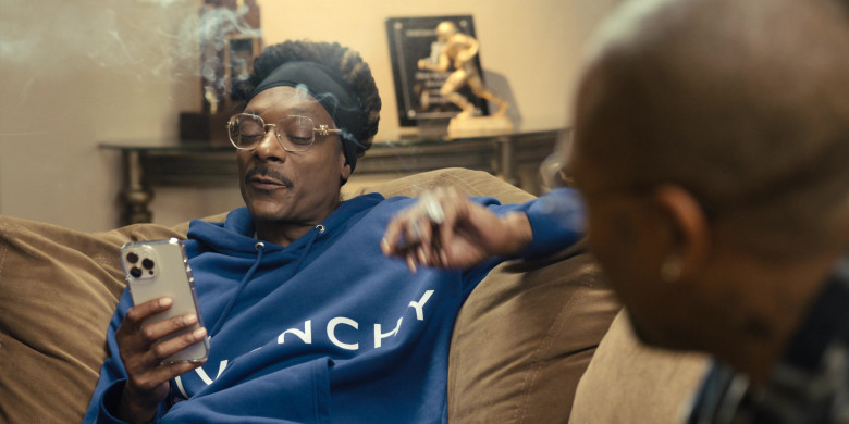 Givenchy Blue Hoodie, Versace Eyeglasses and Apple iPhone of Snoop Dogg as Jaycen Jennings in The Underdoggs (2024) - 460750