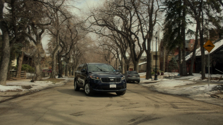 KIA Car in Fargo S05E10 "Bisquik" (2024) - 457196