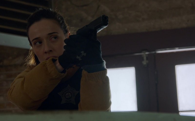 Under Armour Gloves in Chicago P.D. S11E01 "Unpacking" (2024)