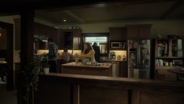 Samsung Refrigerator in Fargo S05E10 "Bisquik" (2024) - 457234