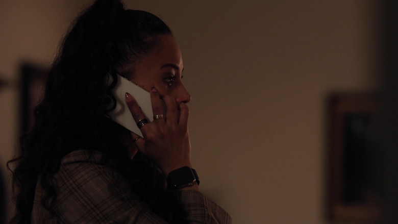 Apple Watch in Found S01E13 "Missing While Forgotten" (2024) - 457259