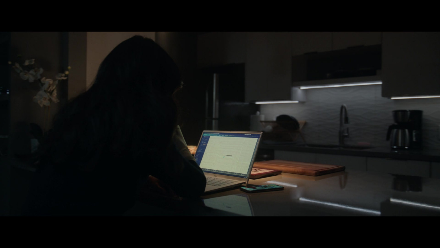 Dell Laptop In The Brothers Sun S01E05 The Rolodex 2024   2709 ProductPlacementBlog.com The Brothers Sun 2024 TV Series Season 1 Episode 5 Brand Tracking Timecode H00M45S08 1536x864 