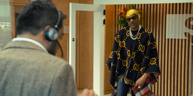 Gucci Poncho Coat Worn by Snoop Dogg as Jaycen Jennings in The Underdoggs (2024) - 460831