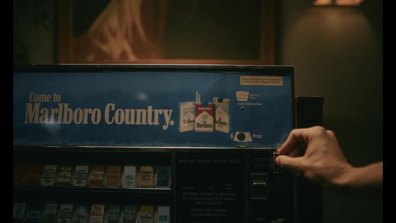 Marlboro Cigarettes in Griselda S01E01 "Lady Comes to Town" (2024) - 459740