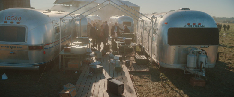 Airstream Travel Trailers in Monarch: Legacy of Monsters S01E09 "Axis Mundi" (2024) - 453717