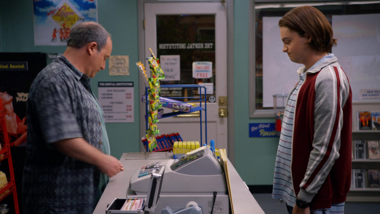 Laffy Taffy Candy in Ted S01E03 "Ejectile Dysfunction" (2024) - 454812