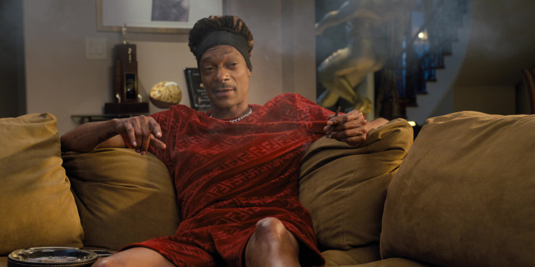 Fendi T-Shirt and Shorts Worn by Snoop Dogg as Jaycen Jennings in The Underdoggs (2024) - 460615