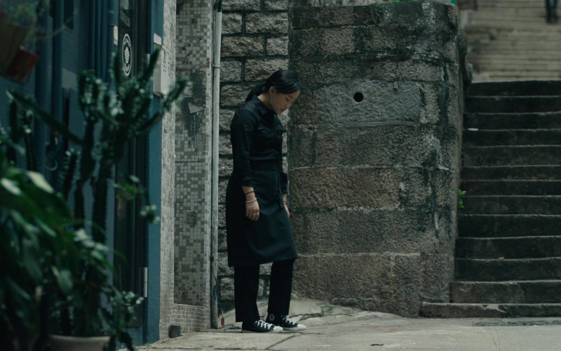 Converse Sneakers Ji-young Yoo as Mercy Cho in Expats S01E03 "Mid-Levels" (2024)