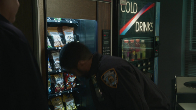 Wise Snacks in Blue Bloods S14E02 "Dropping Bombs" (2024) - 474107