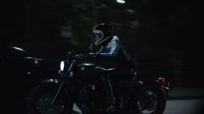 Triumph Motorcycle in Fire Country S02E02 "Like Breathing Again" (2024) - 474236