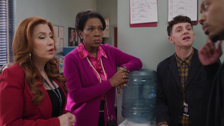 Sparkletts Water in Abbott Elementary S03E01 and S03E02 "Career Day Part 1 and Part 2" (2024) - 466123