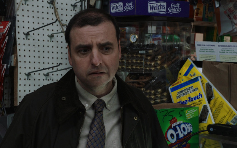 Welch's Fruit Snacks and Betty Crocker Fruit O-Long in Law & Order: Special Victims Unit S25E03 "The Punch List" (2024)