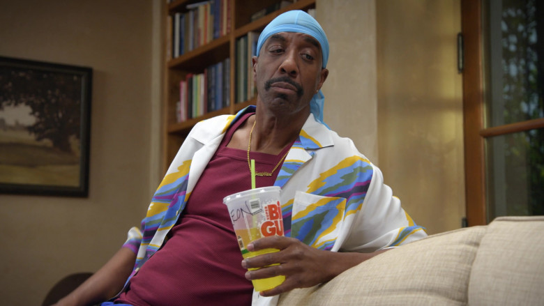 7-Eleven Big Gulp Drink in Curb Your Enthusiasm S12E03 "Vertical Drop, Horizontal Tug" (2024) - 471925
