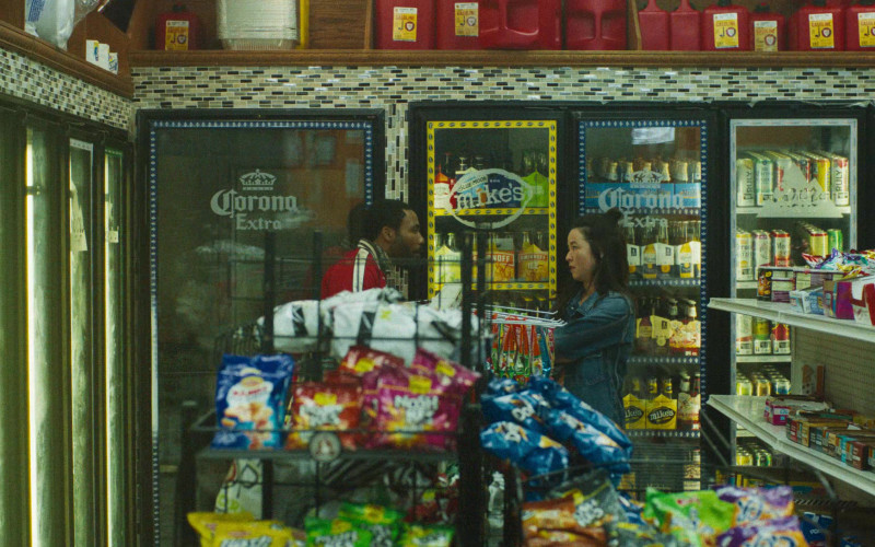Corona Extra, Mike's, Blue Moon, Smirnoff, Doritos Chips, Truly in Mr. & Mrs. Smith S01E07 "Infidelity" (2024)