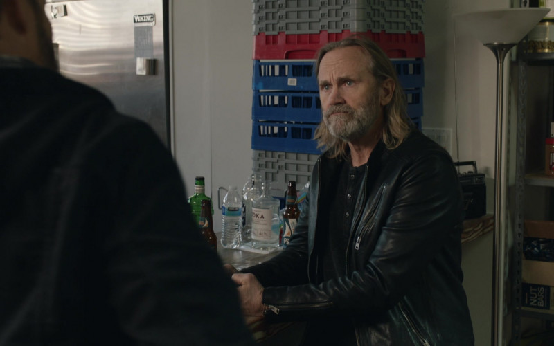 Full Sail Amber Ale and Kirkland Signature Water in Blue Bloods S14E01 "Loyalty" (2024)