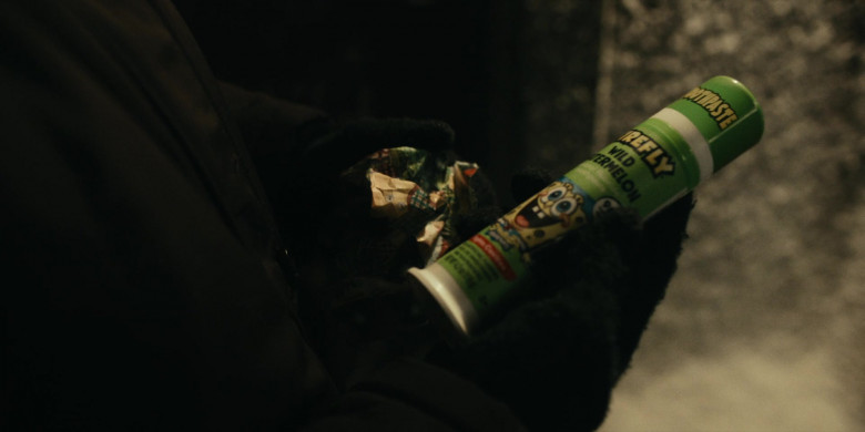 FIREFLY Spongebob Natural Anticavity Toothpaste in True Detective S04E04 "Night Country: Part 4" (2024) - 464523