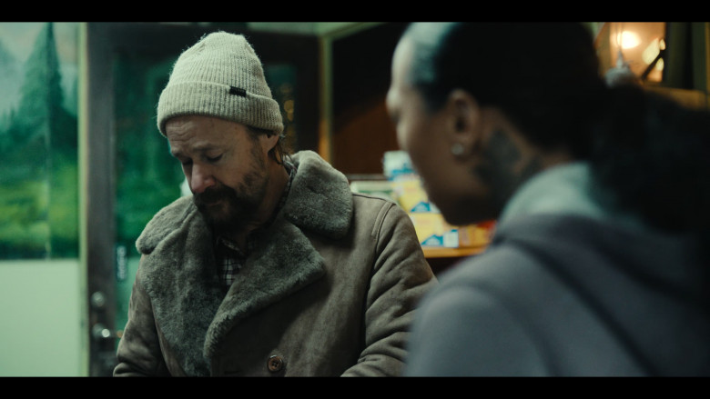 Filson Beanie in True Detective S04E05 "Night Country: Part 5" (2024) - 467836