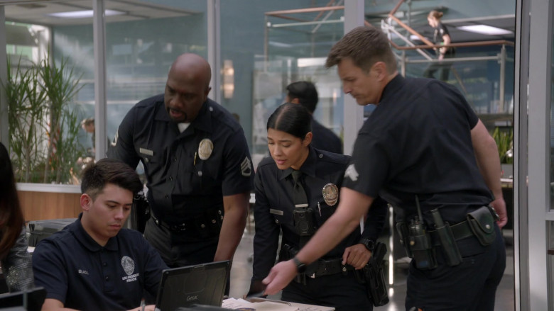 Getac Laptop in The Rookie S06E01 "Strike Back" (2024) - 473115