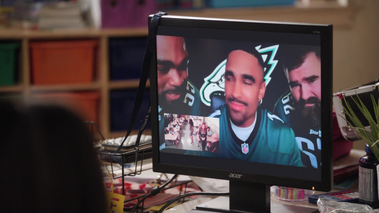 Acer Monitors in Abbott Elementary S03E01 and S03E02 "Career Day Part 1 and Part 2" (2024) - 466066