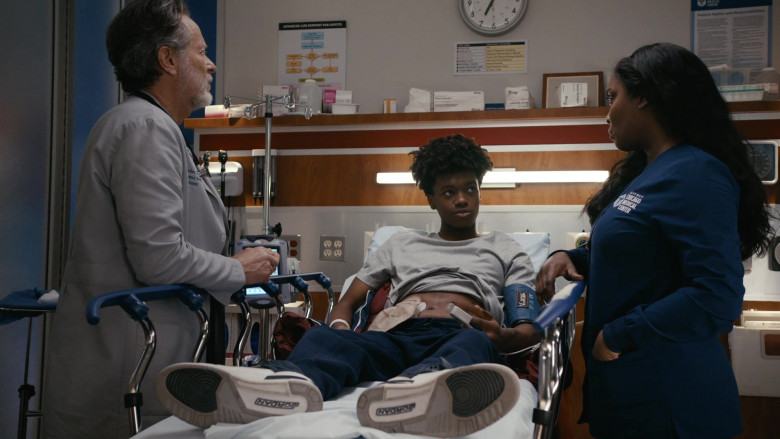 Nike Jordan Sneakers in Chicago Med S09E06 "I Told Myself That I Was Done With You" (2024) - 475928