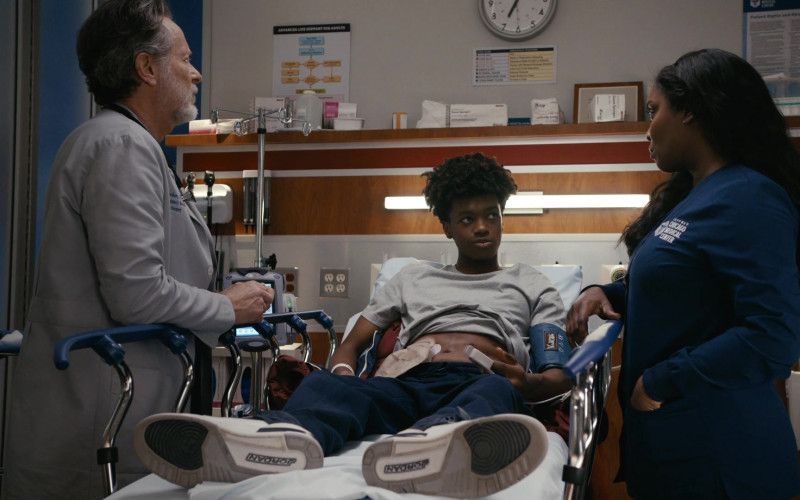 #319 – ProductPlacementBlog.com – Chicago Med – Season 9 Episode 6 – I Told Myself That I Was Done With You (2024) – Brand Tracking (Timecode – H00M05S18)
