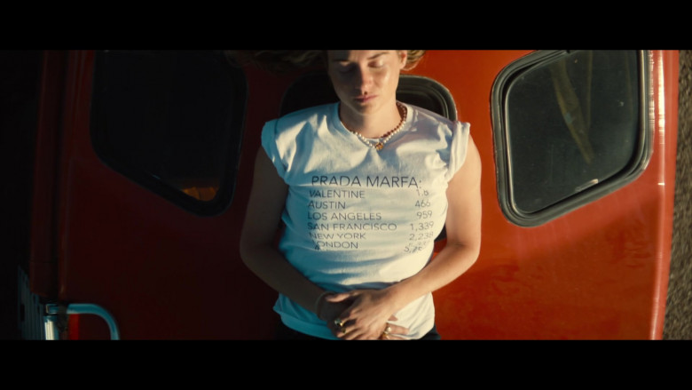 Prada Marfa T-Shirt in Three Women S01E01 "Three Women" (2023) - 470970
