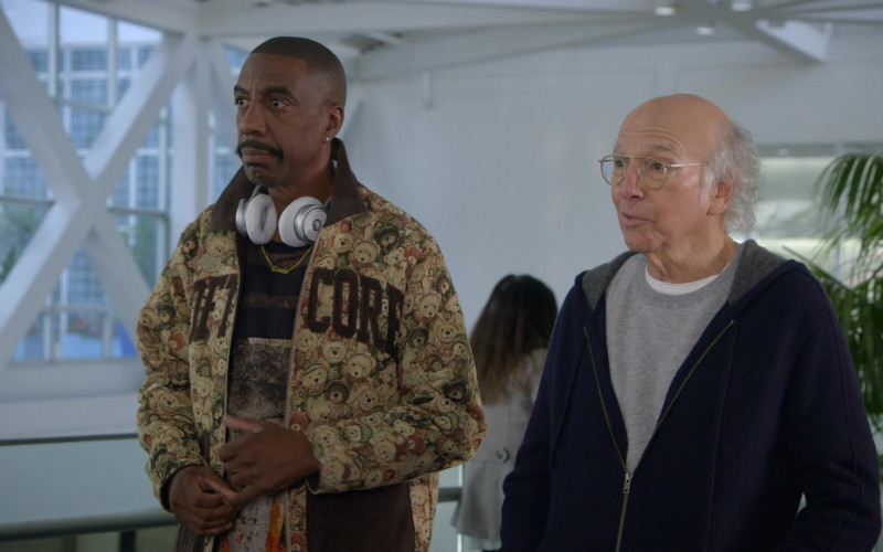 #503 – ProductPlacementBlog.com – Curb Your Enthusiasm (2024 TV Series) Season 12 Episode 1 Brand Tracking (Timecode – H00M08S22)