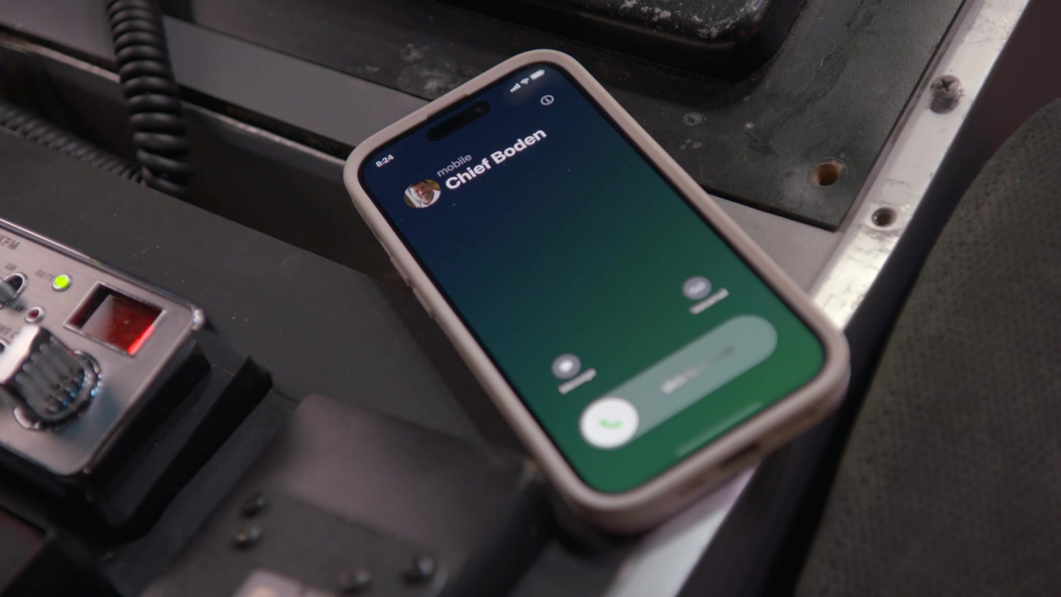 Apple IPhone Smartphones In Chicago Fire S12E03 "Trapped" (2024)