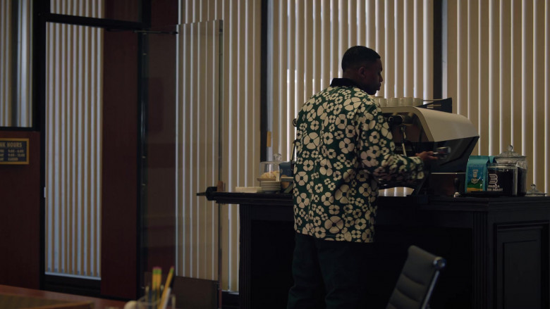 Silverback Coffee of Rwanda in The Vince Staples Show S01E02 "Black Business" (2024) - 474526