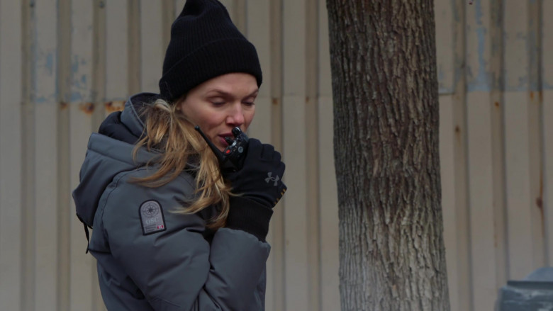 OSC Jacket and Under Armour Gloves in Chicago P.D. S11E06 "Survival" (2024) - 476003