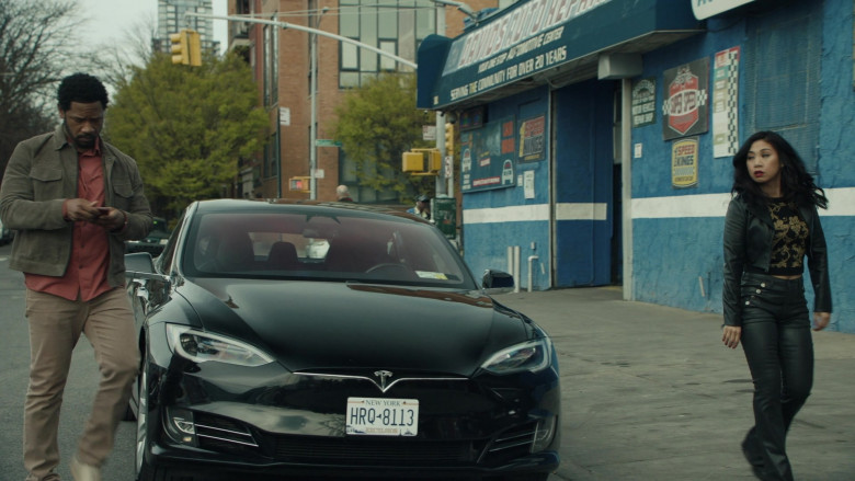 Tesla Car in The Equalizer S04E01 "Truth for a Truth" (2024) - 472193