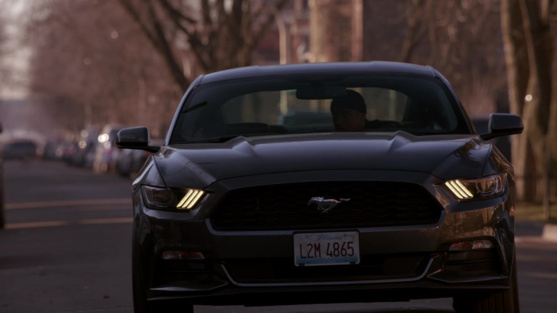 Ford Mustang Car in Chicago Fire S12E07 "Red Flag" (2024) - 487154