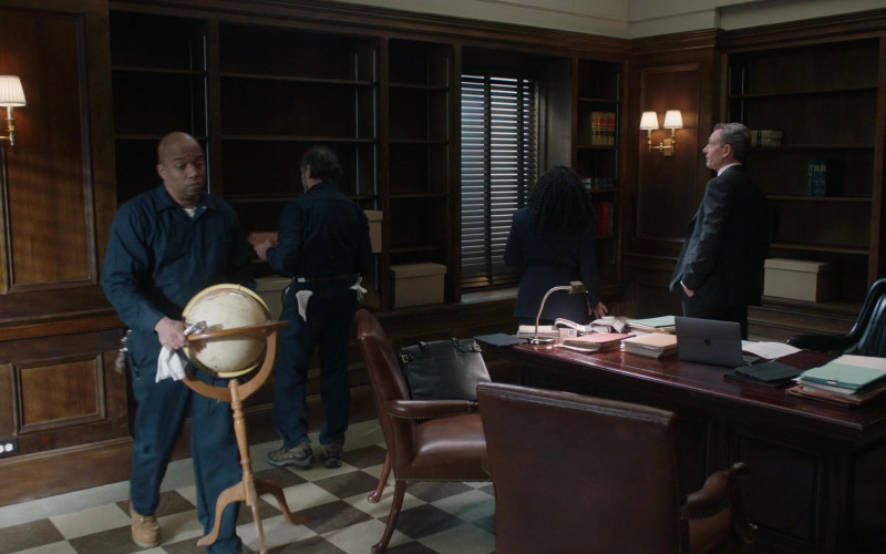#1040 – ProductPlacementBlog.com – Law and Order S23E07 – Season 23 Episode 7 – Brand Tracking (Timecode – H00M17S19)