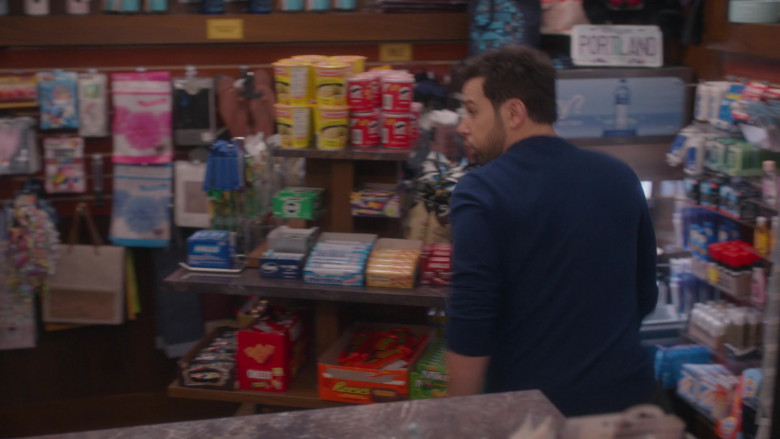 Pringles Chips, Halls, Excel Gum, Mentos, M&M's, Cheez-It Crackers, Reese's, Mike and Ike in So Help Me Todd S02E03 "The Queen of Courts" (2024) - 477007