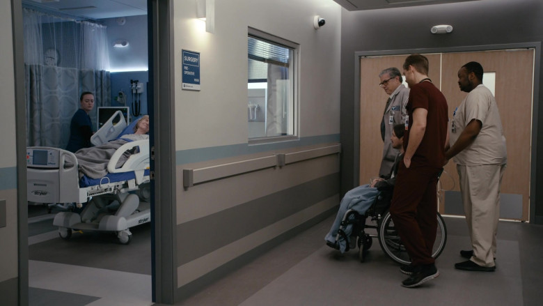 Stryker Hospital Bed in Chicago Med S09E07 "Step on a Crack and Break Your Mother's Back" (2024) - 487319