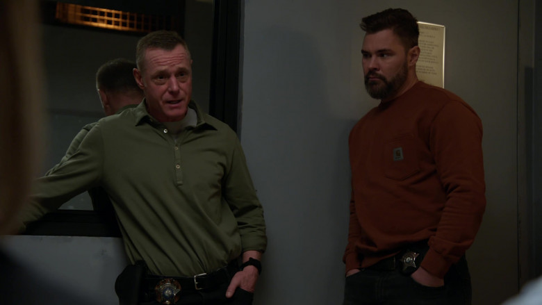 Carhartt Sweatshirt in Chicago P.D. S11E07 "The Living and the Dead" (2024) - 487332