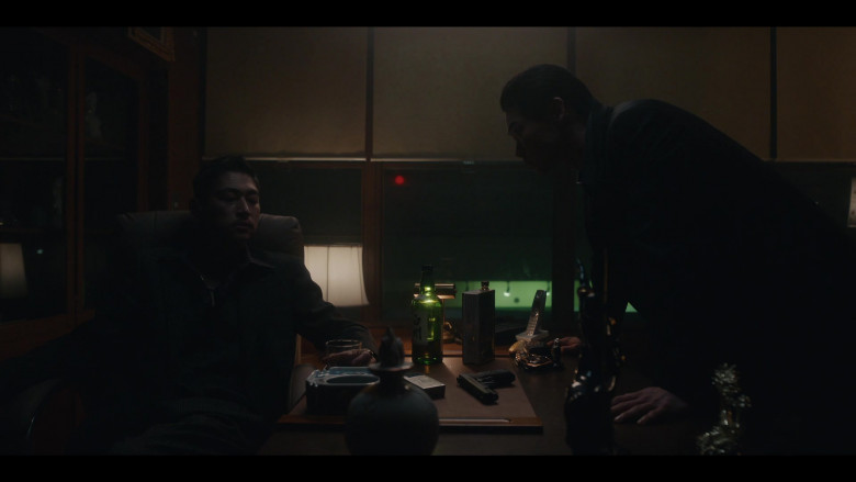 Suntory Hakushu Single Malt Japanese Whisky in Tokyo Vice S02E06 "I Choose You" (2024) - 480259